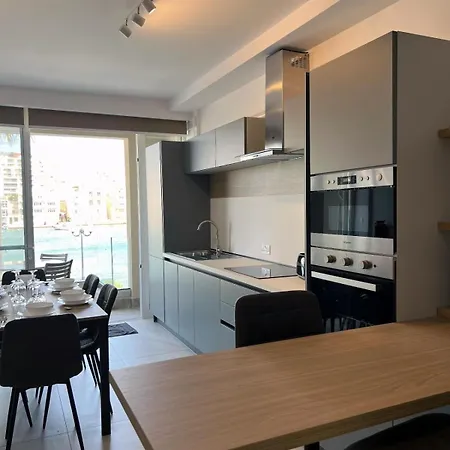 Apartment Marina Bay *