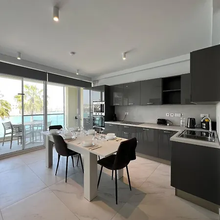 Marina Bay * マルサスカーラ