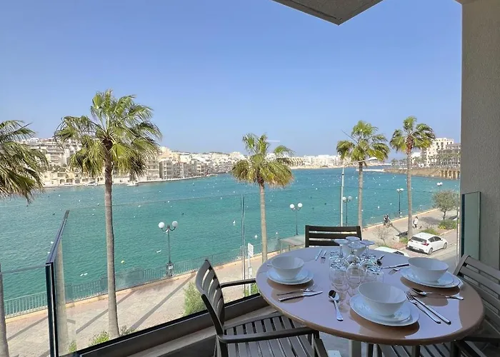 Marina Bay * Marsaskala